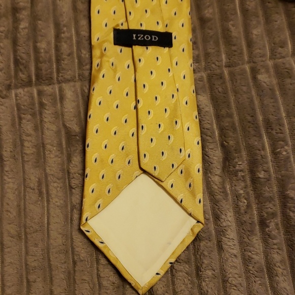 To IZOD silk ties - Picture 5 of 7